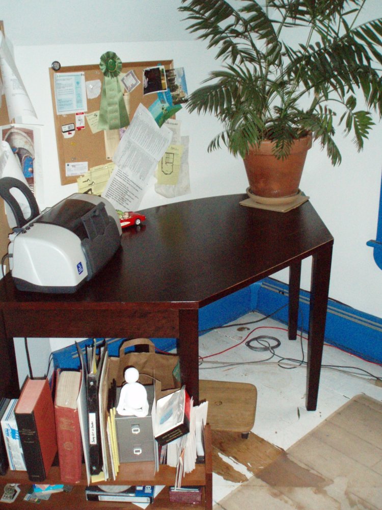 RMdeskafter-m.JPG